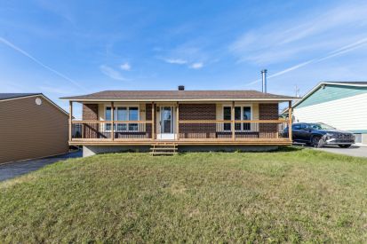 1214 Rue des Laurentides 