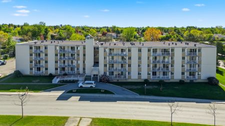 450 Boul. Wilfrid-Lavigne 411
