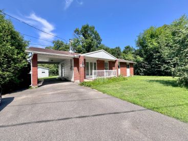 1061 Rue Georges 