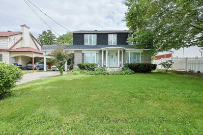 572 Rue David — photo 1