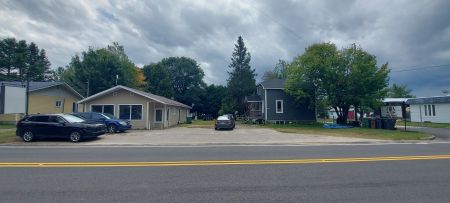 221-213 Rue Principale 