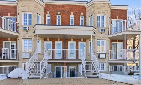 849 Boul. de la Cité 2