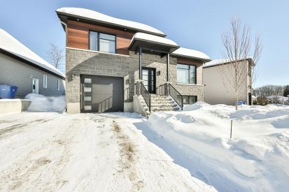 284 Rue Jean-Baptiste-Routhier 