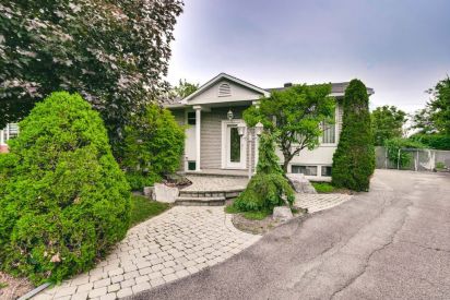 548 Rue McMillan — photo 1