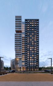 2835 Av. du Cosmodôme 2003