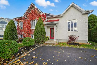 251 Rue Robert-Martial 