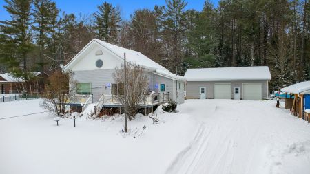 20 Ch. de la Traverse-de-Blue Sea 