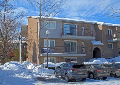 242 Place des Sorbiers 