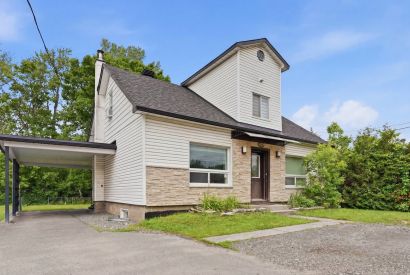 2523 Rue St-Louis 