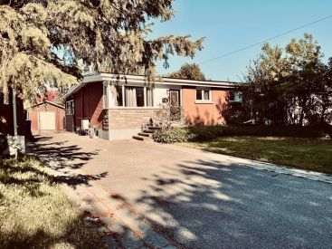 299 Rue Guy-Millette 