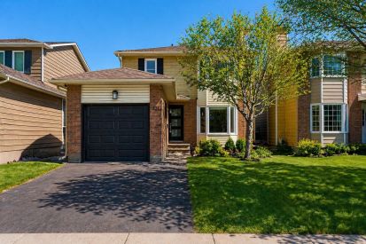 321 Av. des Calèches 