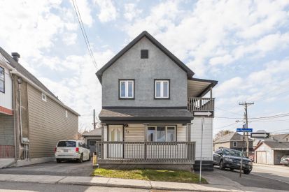 12 Rue Charlevoix — photo 1