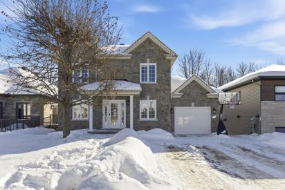 392 Rue Jeannine-Grégoire-Ross 