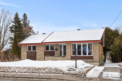 216 Boul. St-René E. 