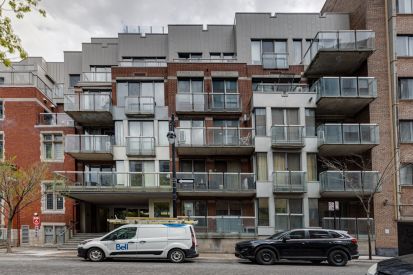 1455 Rue Towers 209