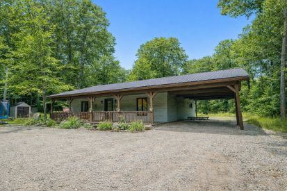 762 Ch. de Point Comfort 