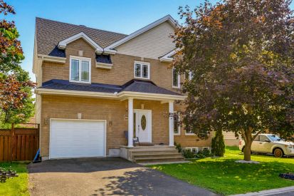 324 Rue Frank-Lynch 