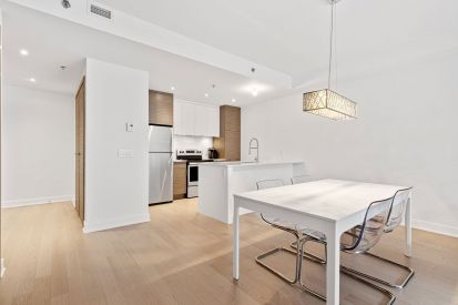 315 Rue Richmond 217