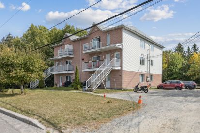 1180 Rue de Neuville 