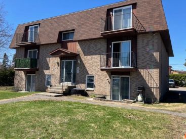 203 Boul. de l'Hôpital — photo 1