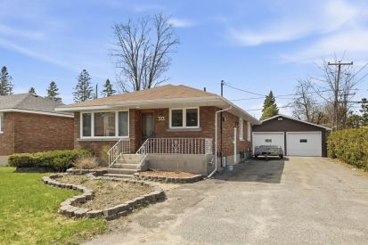 313 Rue Laviolette 
