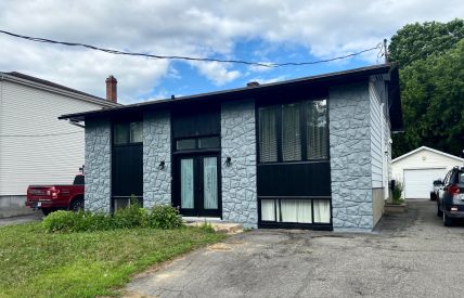 214 Rue East 