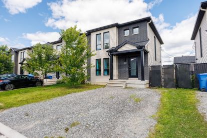 153 Rue du Petit-Village 