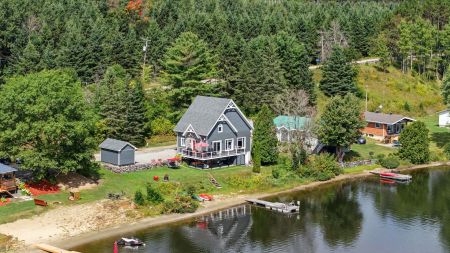 168 Ch. du Lac-Grosleau 