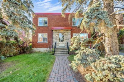 33 Rue du Roussillon 