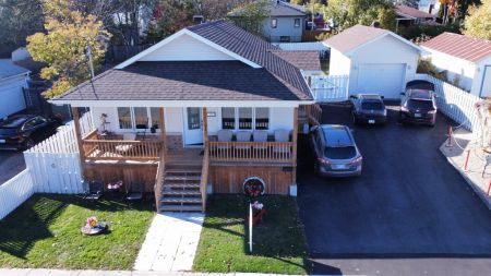 541 Rue David 