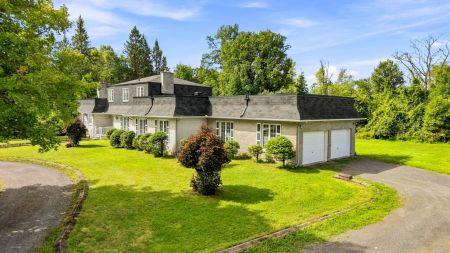 44 Rue Conrad-Valéra 