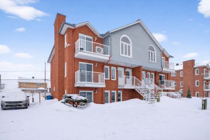 1006 Boul. St-René O. 2