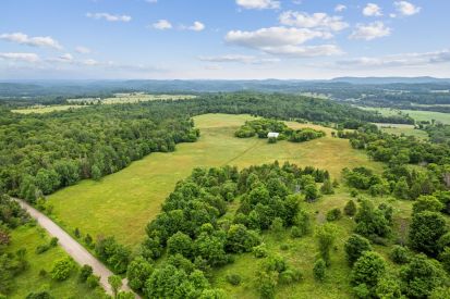 713 Ch. de la Montagne 