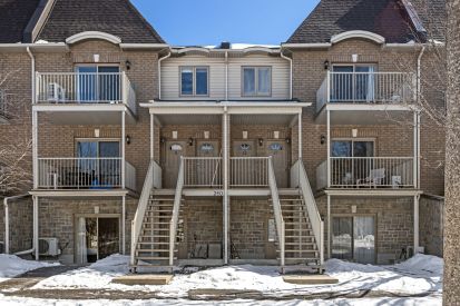 240 Rue Henri-Matisse 8