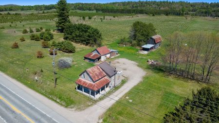 46 Route 105 — photo 1
