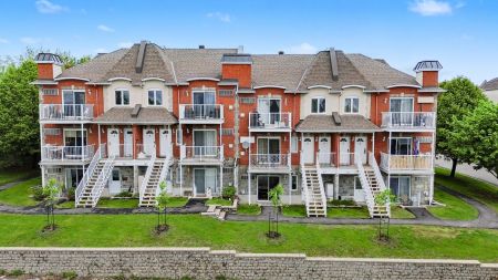 317 Rue de la Côte-des-Neiges 1