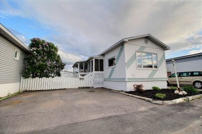 27 9e Avenue O. 