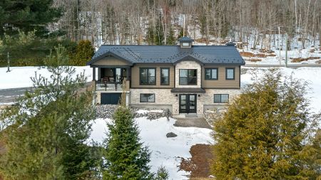 1074 Ch. Tour-du-Lac-des-Îles 