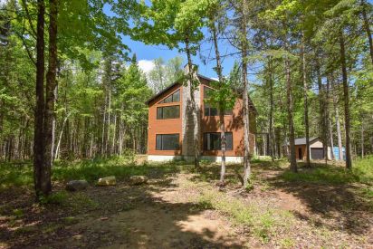 5009 Ch. de la Grande-Baie 