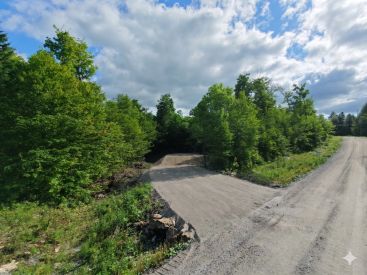 56 Ch. de la Montagne — photo 1