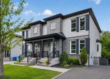 208 Rue Marcelle-Ferron 