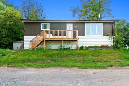 1450 Boul. St-René E. 