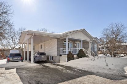 848 Boul. St-René E. 