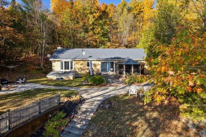 620 Ch. de Val-du-Lac 