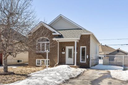 715 Av. du Cheval-Blanc 