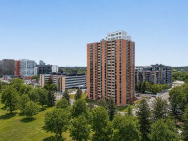 285 Rue Laurier 2109