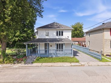 65 Rue St-Denis — photo 1