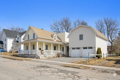 392 Rue des Pins 