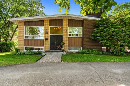 308 Rue Philipp — photo 1