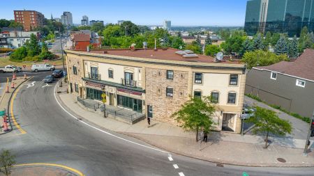 242-250 Rue Montcalm 